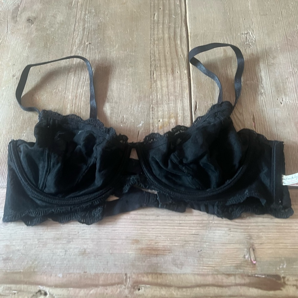 Free people woman’s Elegant Black Lace Bra - Picture 12 of 13
